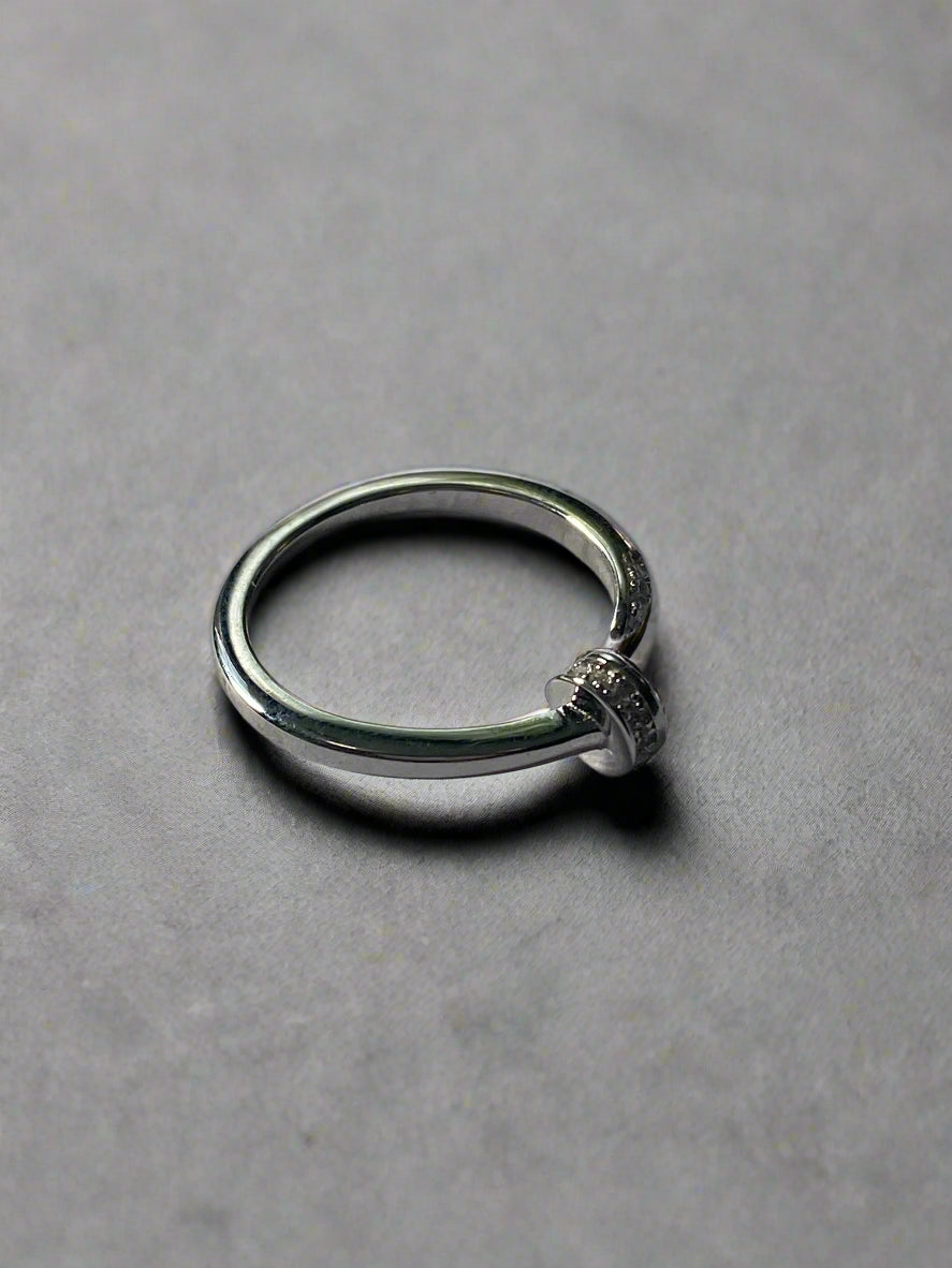 Nail Ring